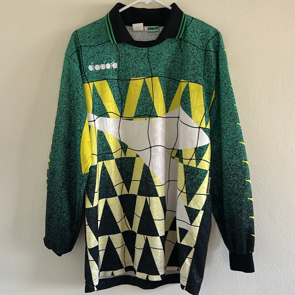 Vintage Men’s Diadora Soccer Goalkeeper Jersey - Picture 3 of 10